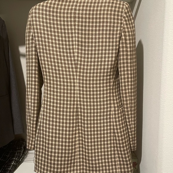 Armani 38 suit jacket - Picture 2 of 4